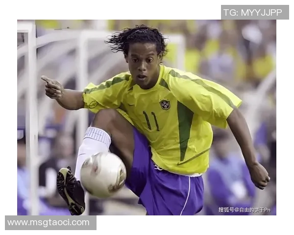 足球巨星罗纳尔多的辉煌历程与传奇风采解析