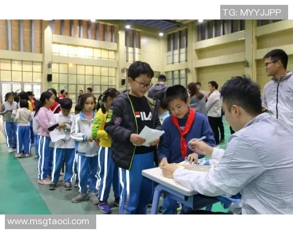 重庆羽毛球队耐力争议引发热议球员训练与比赛表现的深度探讨