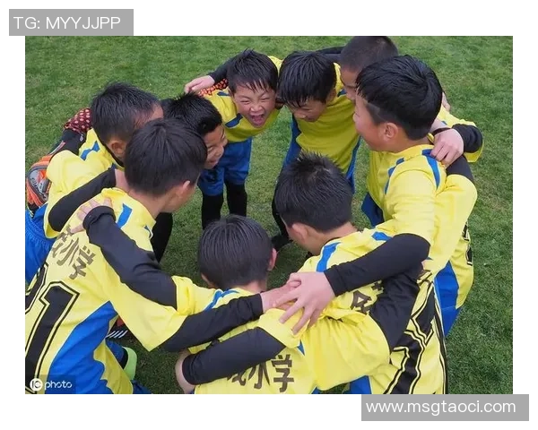 足球明星传递正能量的励志故事与精彩瞬间分享 足球明星传递正能量的励志故事与精彩瞬间分享