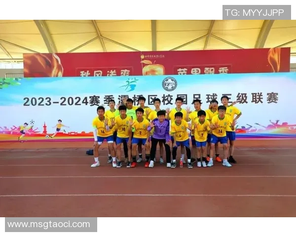 西安足球队在城市联赛中以68分稳居榜首展现强劲实力